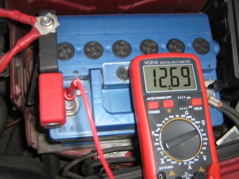 Чем «болеют» автомобильные аккумуляторы и как их правильно «лечить»?