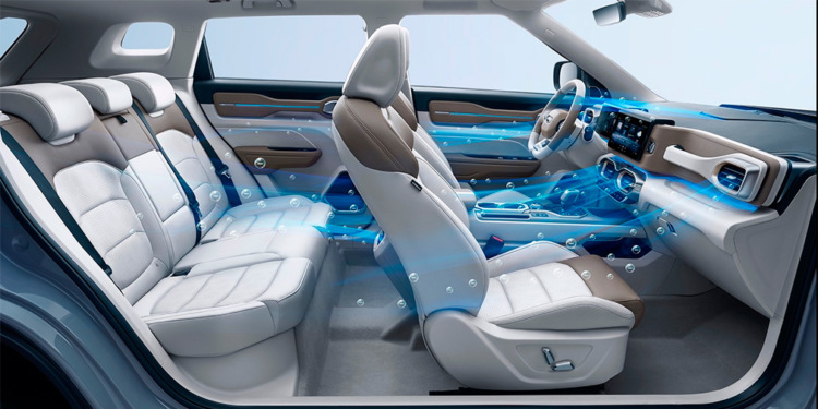 Geely спасет планету от короновируса при помощи нового кроссовера: автомобиль уже продают Geely спасет планету от короновируса при помощи нового кроссовера: автомобиль уже продают