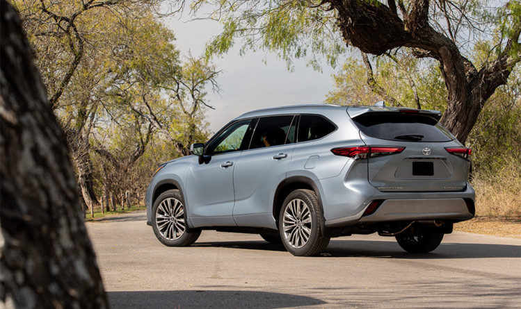 Мы узнали новые подробности о Toyota Highlander 2020 Мы узнали новые подробности о Toyota Highlander 2020