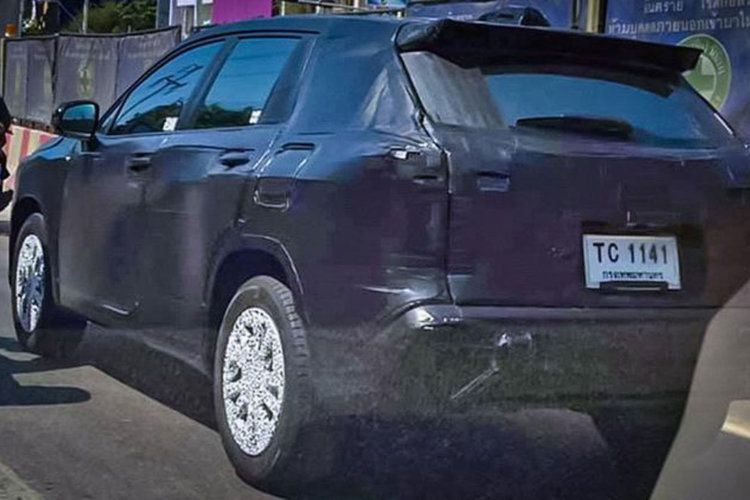 Toyota готовит внедорожную версию Corolla Toyota готовит внедорожную версию Corolla