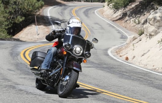 Harley Davidson Fat Bob 2021 Обзор. Два двигателя на восьмерых Harley Davidson Fat Bob 2021 Обзор. Два двигателя на восьмерых