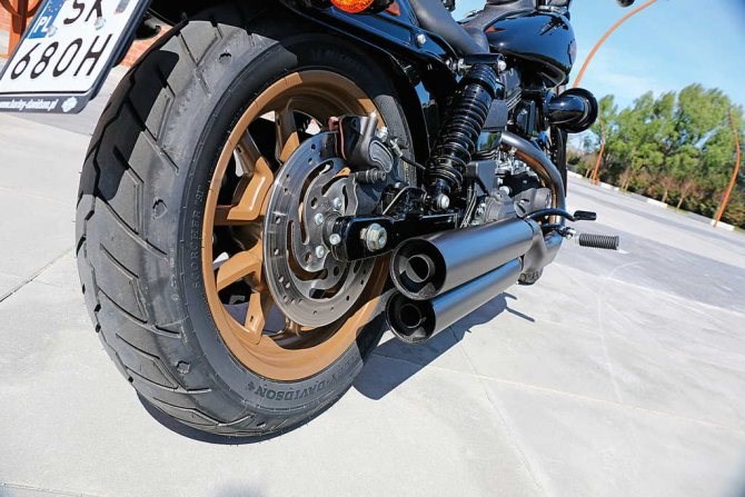 Harley Davidson Fat Bob 2021 Обзор. Два двигателя на восьмерых Harley Davidson Fat Bob 2021 Обзор. Два двигателя на восьмерых