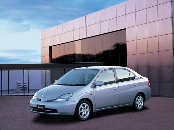 2010 Toyota Prius Check Hybrid System © Характеристики двигателя