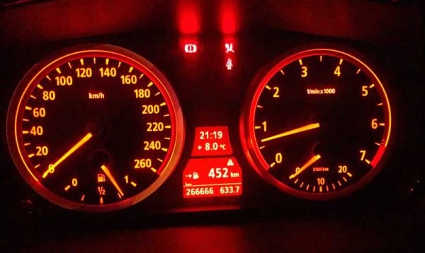 Ebd в Автомобиле Горит на Панели Кайрон • Про airbag в машине